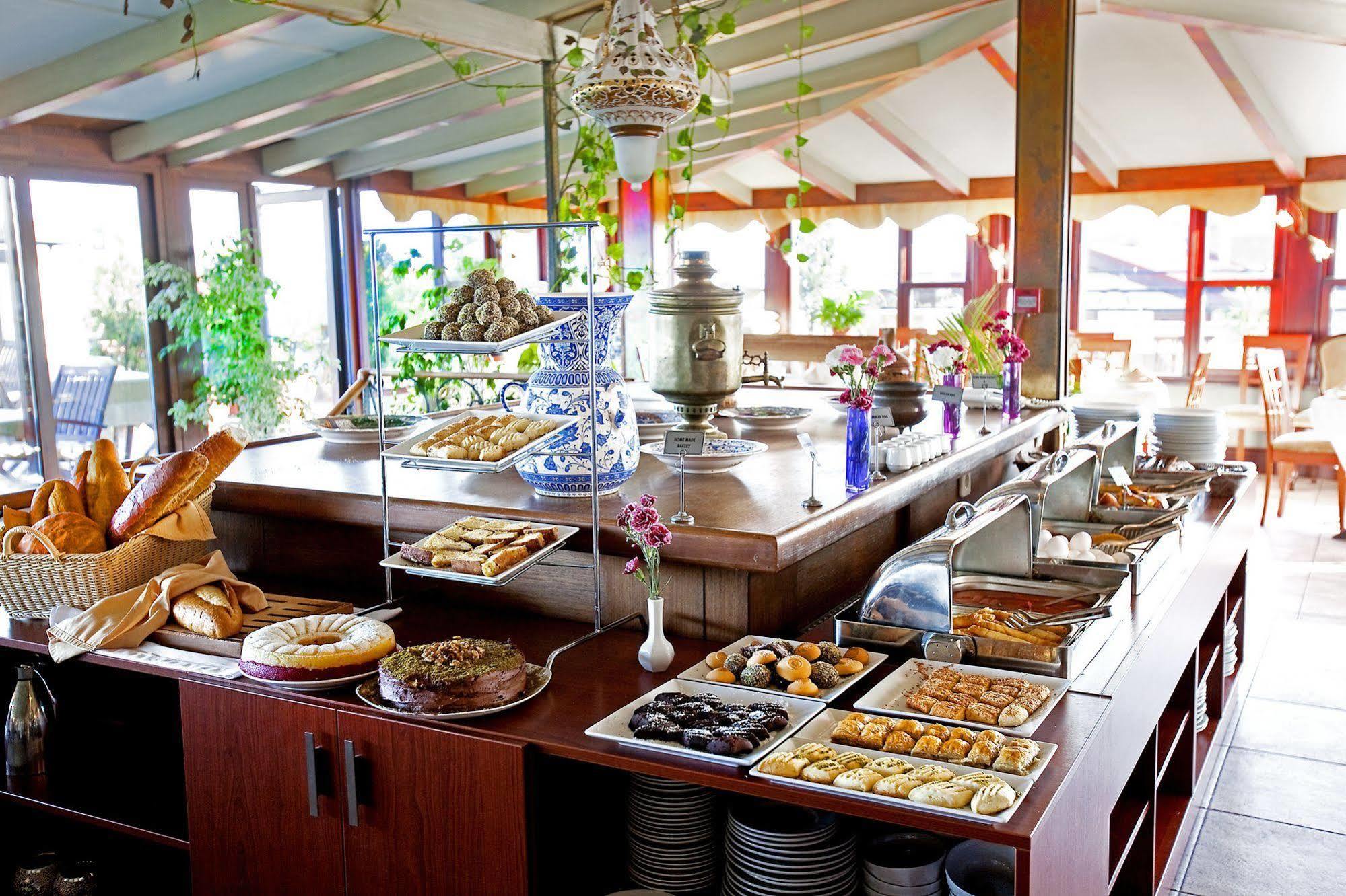 Azade Hotel Istanbul Ngoại thất bức ảnh