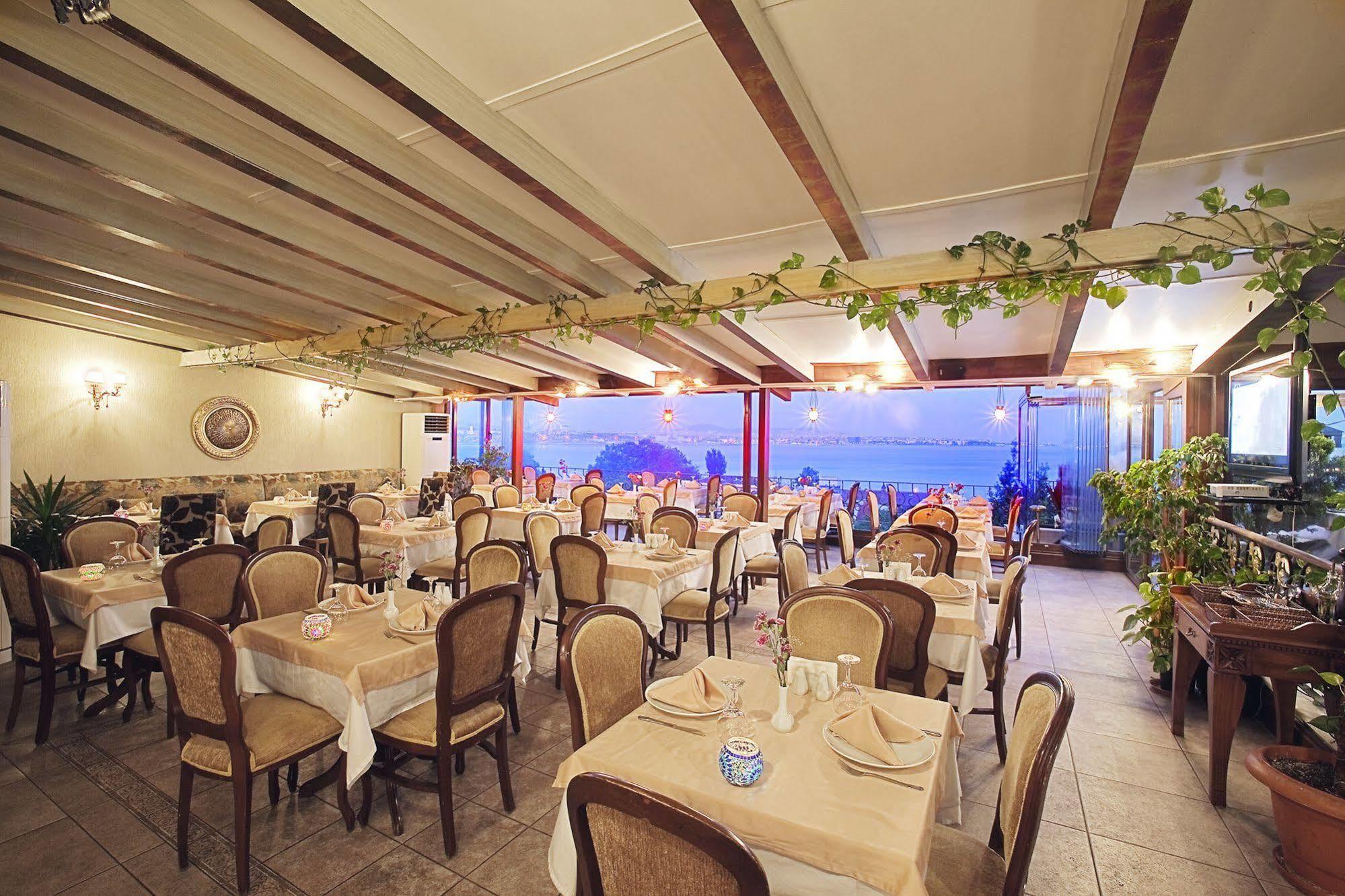 Azade Hotel Istanbul Ngoại thất bức ảnh